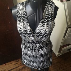 Stitchfix 41Hawthorn black & white chevron knit crossover dress